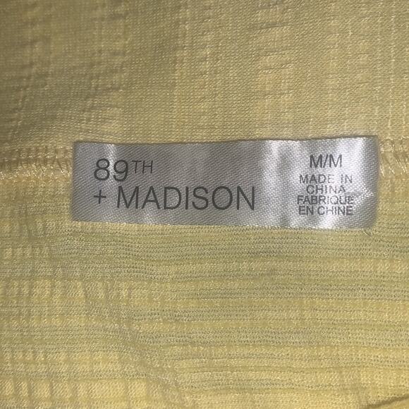 89th Street & Madison Top Eyelet Short Sleeve Yellow Elastic on Hem Size M - Picture 9 of 10